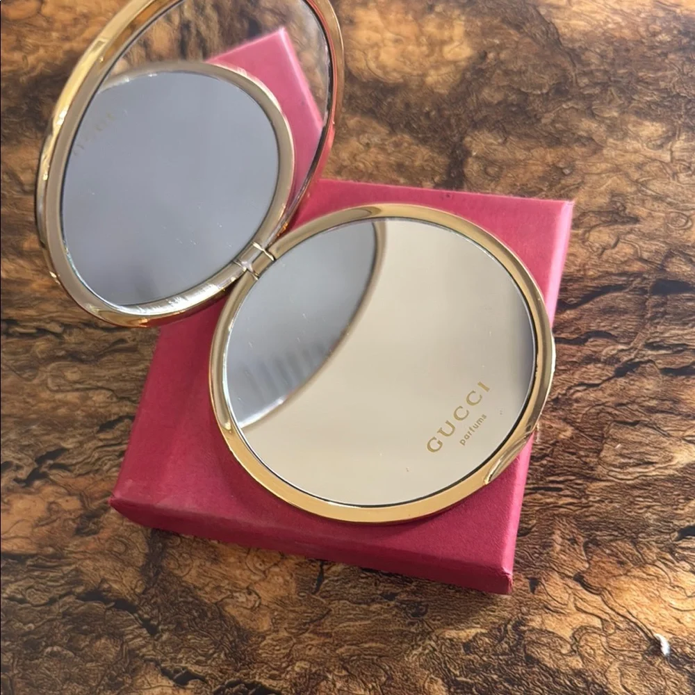 Gucci Gold Compact Mirror AUTHENTIC NIB